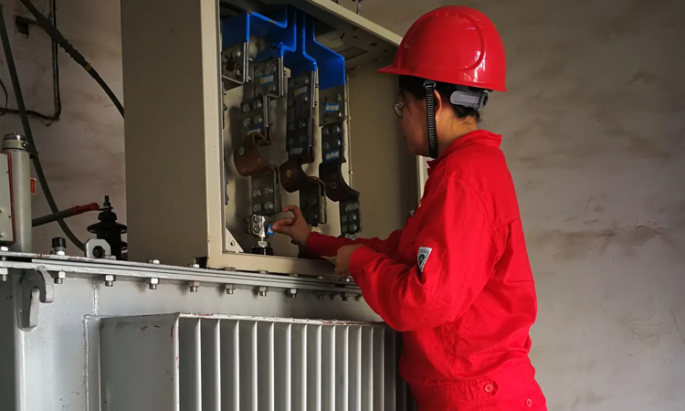 不同安裝位置對電力電容器的影響