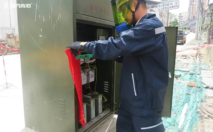 無功補償電容器