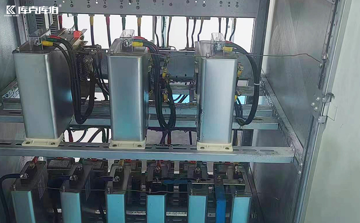 低壓電力電容器