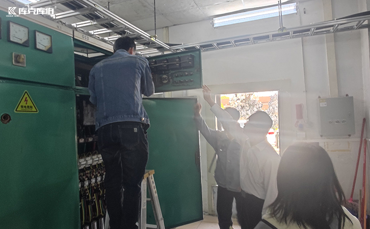 無功功率自動補償控制器